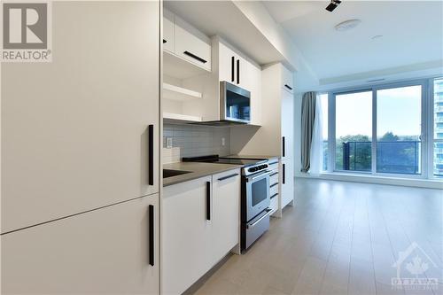 560 Rideau Street Unit#611, Ottawa, ON - Indoor Photo Showing Kitchen With Upgraded Kitchen