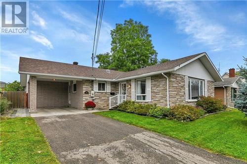 109 Lochiel Street S, Renfrew, ON - Outdoor With Facade