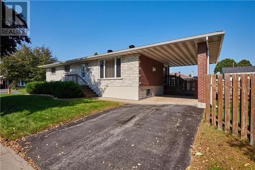 1442 Second Street E, Cornwall, ON - Outdoor