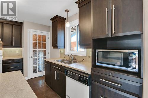 1442 Second Street E, Cornwall, ON - Indoor Photo Showing Kitchen With Double Sink