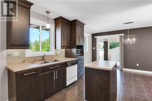 1442 Second Street E, Cornwall, ON - Indoor Photo Showing Kitchen With Double Sink