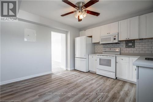 7 - 2161 Ghent Avenue, Burlington, ON - Indoor Photo Showing Kitchen