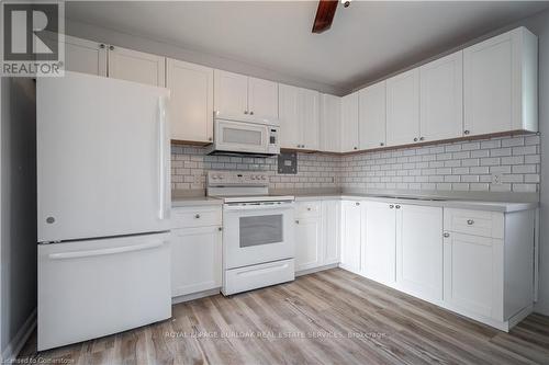 7 - 2161 Ghent Avenue, Burlington, ON - Indoor Photo Showing Kitchen