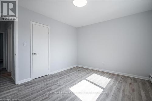 7 - 2161 Ghent Avenue, Burlington, ON - Indoor Photo Showing Other Room