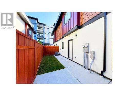 125 Calgary Avenue Unit# 101, Penticton, BC - Outdoor With Exterior