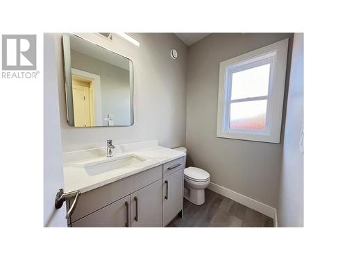 125 Calgary Avenue Unit# 101, Penticton, BC - Indoor Photo Showing Bathroom