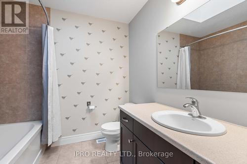 21 Melody Lane, East Luther Grand Valley, ON - Indoor Photo Showing Bathroom