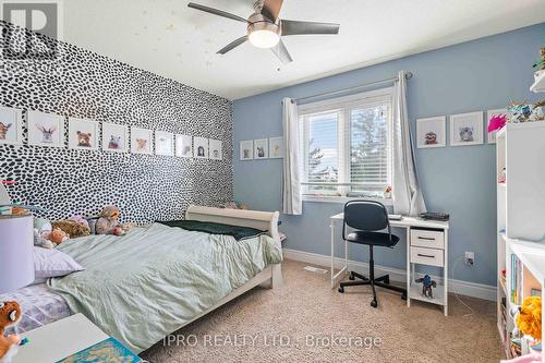 21 Melody Lane, East Luther Grand Valley, ON - Indoor Photo Showing Bedroom