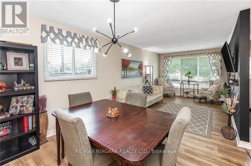 4 College Park Drive, Welland, ON - Indoor Photo Showing Dining Room