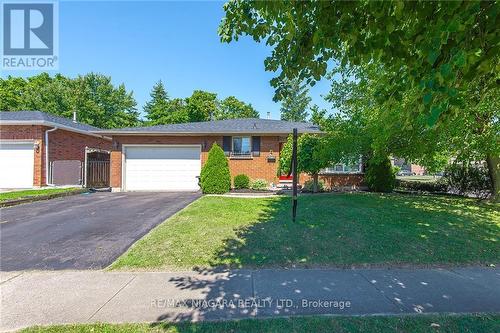 4 College Park Drive, Welland, ON - Outdoor