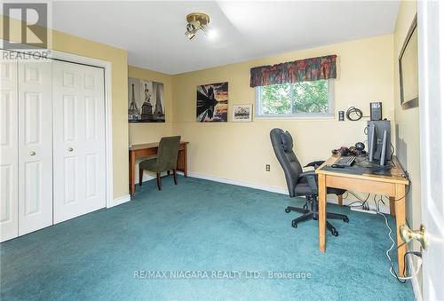 4 College Park Drive, Welland, ON - Indoor Photo Showing Office