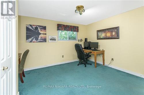 4 College Park Drive, Welland, ON - Indoor