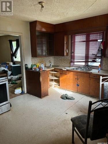 224 3Rd Avenue W, Canora, SK - Indoor Photo Showing Kitchen