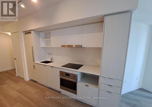 2709 - 55 Cooper Street, Toronto, ON - Indoor Photo Showing Kitchen