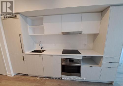 2709 - 55 Cooper Street, Toronto, ON - Indoor Photo Showing Kitchen