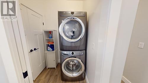 8407 81 Street, Fort St. John, BC - Indoor Photo Showing Laundry Room