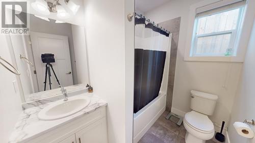 8407 81 Street, Fort St. John, BC - Indoor Photo Showing Bathroom