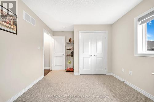 262 Dalgleish Trail, Hamilton, ON - Indoor Photo Showing Other Room