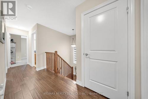 262 Dalgleish Trail, Hamilton, ON - Indoor Photo Showing Other Room