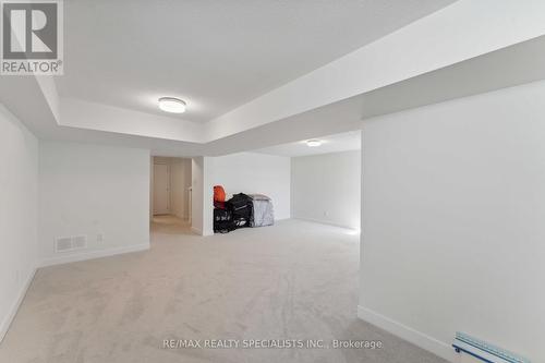 274 Turnbuckle Crescent, Ottawa, ON - Indoor Photo Showing Other Room