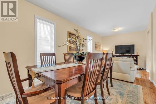 103 Bernice Crescent, Toronto, ON - Indoor Photo Showing Dining Room