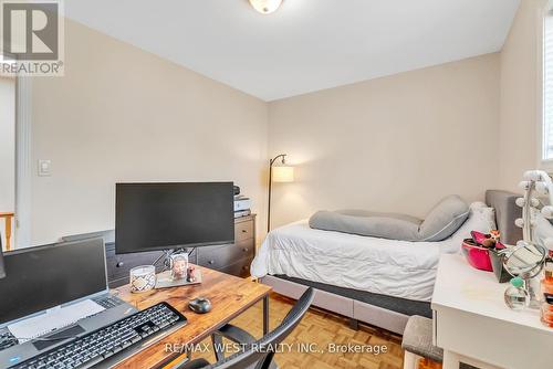 103 Bernice Crescent, Toronto, ON - Indoor Photo Showing Bedroom