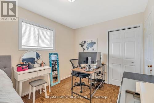 103 Bernice Crescent, Toronto, ON - Indoor