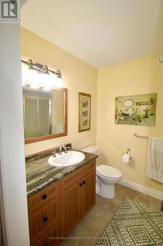 110 A 13Th Avenue, Hanover, ON - Indoor Photo Showing Bathroom