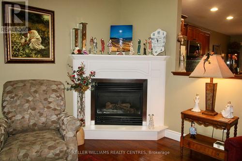 110 A 13Th Avenue, Hanover, ON - Indoor Photo Showing Living Room With Fireplace