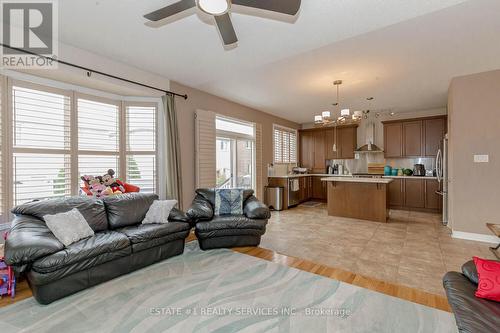 12 Seastar Road, Brampton, ON - Indoor Photo Showing Living Room