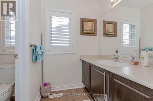 12 Seastar Road, Brampton, ON - Indoor Photo Showing Bathroom