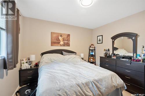 2135 Herman Avenue, Saskatoon, SK - Indoor Photo Showing Bedroom