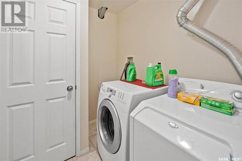 2135 Herman Avenue, Saskatoon, SK - Indoor Photo Showing Laundry Room