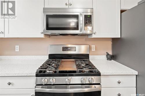 821 N Avenue S, Saskatoon, SK - Indoor Photo Showing Kitchen