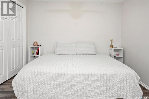 821 N Avenue S, Saskatoon, SK - Indoor Photo Showing Bedroom