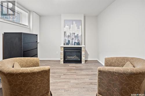 821 N Avenue S, Saskatoon, SK - Indoor Photo Showing Living Room With Fireplace