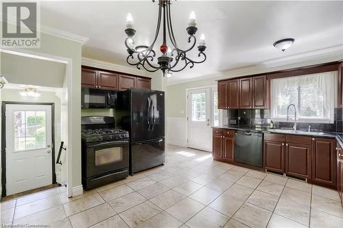 1474 Wildren Place, Cambridge, ON - Indoor Photo Showing Kitchen With Double Sink