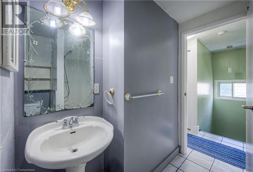 1474 Wildren Place, Cambridge, ON - Indoor Photo Showing Bathroom