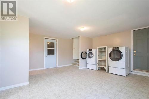 4158 Route 114, Hopewell Cape, NB - Indoor Photo Showing Laundry Room