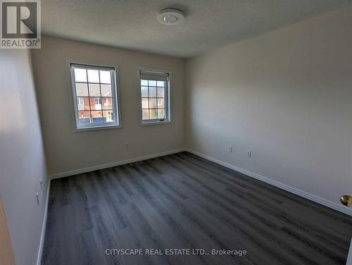 163 Flagstone Way, Newmarket, ON - Indoor Photo Showing Other Room