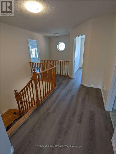 163 Flagstone Way, Newmarket, ON - Indoor Photo Showing Other Room