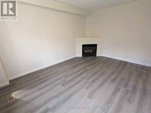 163 Flagstone Way, Newmarket, ON - Indoor Photo Showing Living Room With Fireplace