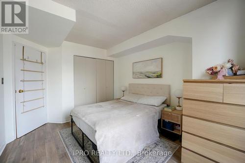 1610 - 25 Grenville Street, Toronto, ON - Indoor Photo Showing Bedroom