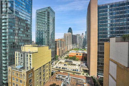 1610 - 25 Grenville Street, Toronto, ON - Outdoor With Facade