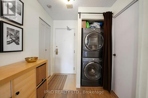 1610 - 25 Grenville Street, Toronto, ON - Indoor Photo Showing Laundry Room