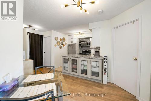 1610 - 25 Grenville Street, Toronto, ON - Indoor Photo Showing Other Room