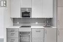 307 - 17 Dundonald Street, Toronto, ON  - Indoor Photo Showing Kitchen 