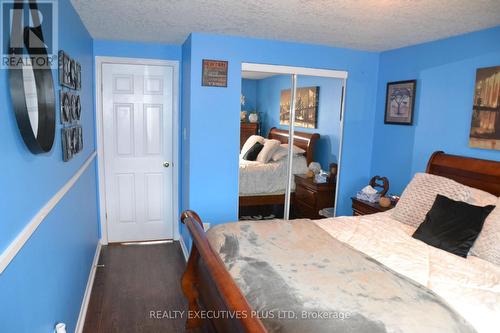 113 Green Gate Boulevard S, Cambridge, ON - Indoor Photo Showing Bedroom