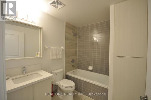 1705 - 4677 Glen Erin Drive, Mississauga, ON - Indoor Photo Showing Bathroom