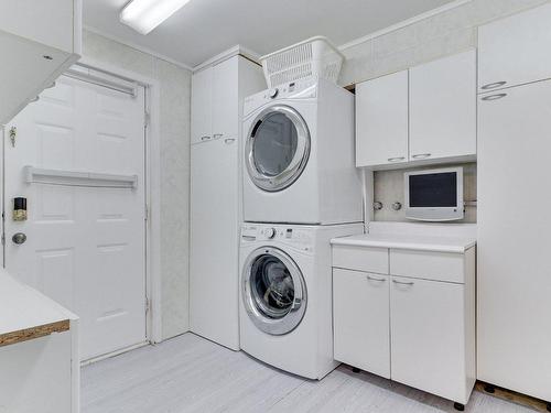 Laundry room - 1025 Rue Mirelle, Laval (Saint-François), QC - Indoor Photo Showing Laundry Room